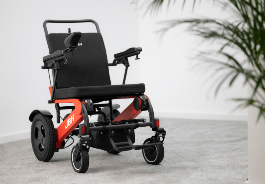 Dieses Bild zeigt den JBH Carbon Rollstuhl in rot