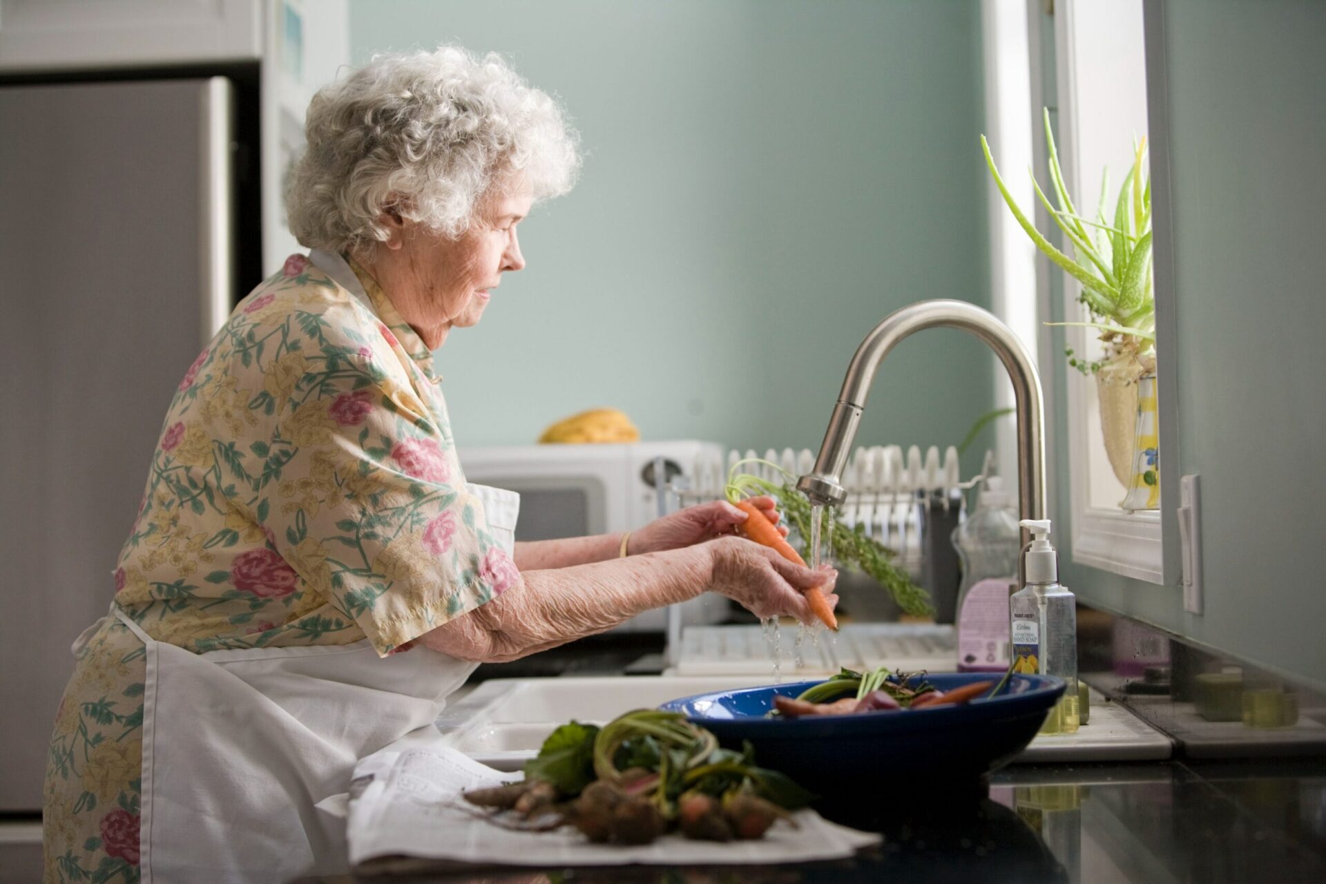 Alltagserleichterung für Senioren beim Kochen